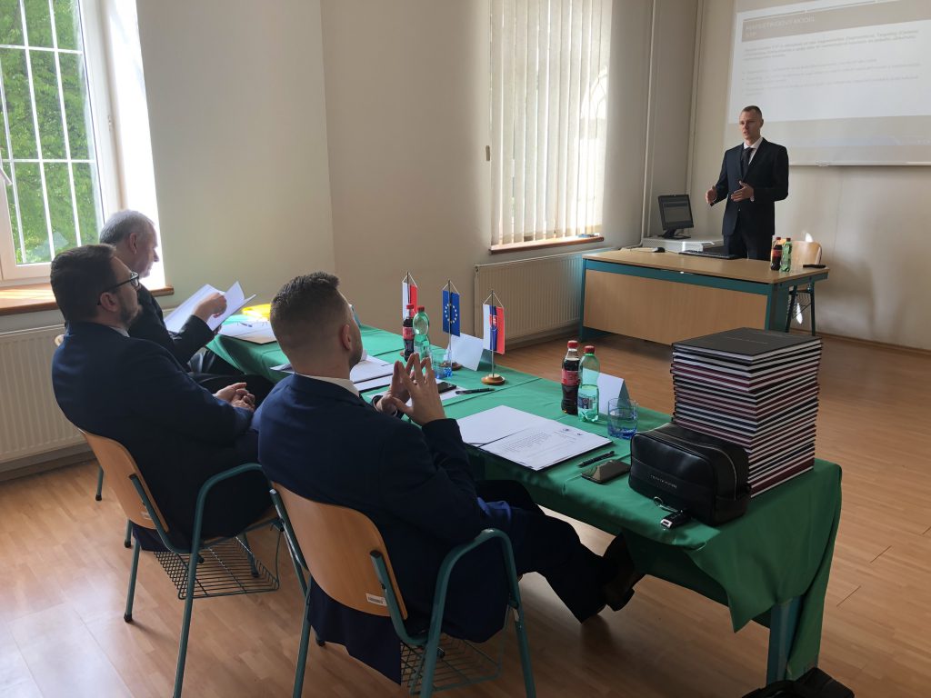 Obhajoby záverečných prác MBA