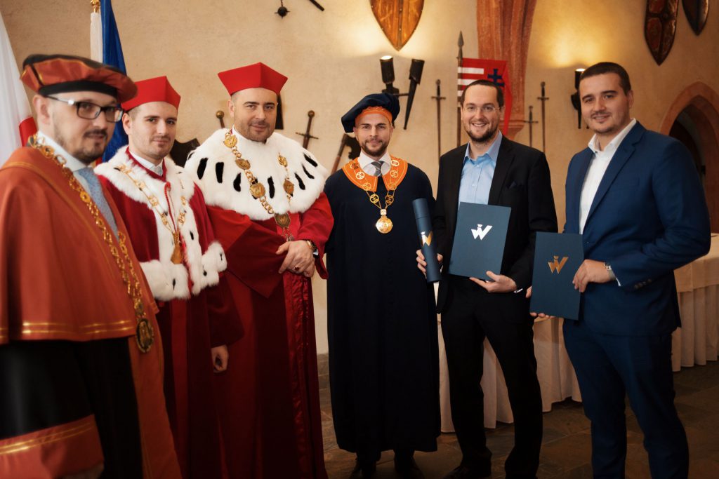 Promočný akt absolventov