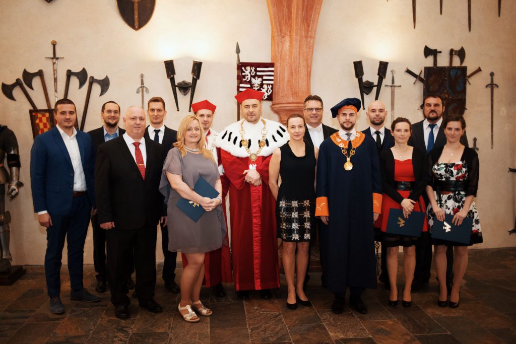 Promočný akt absolventov