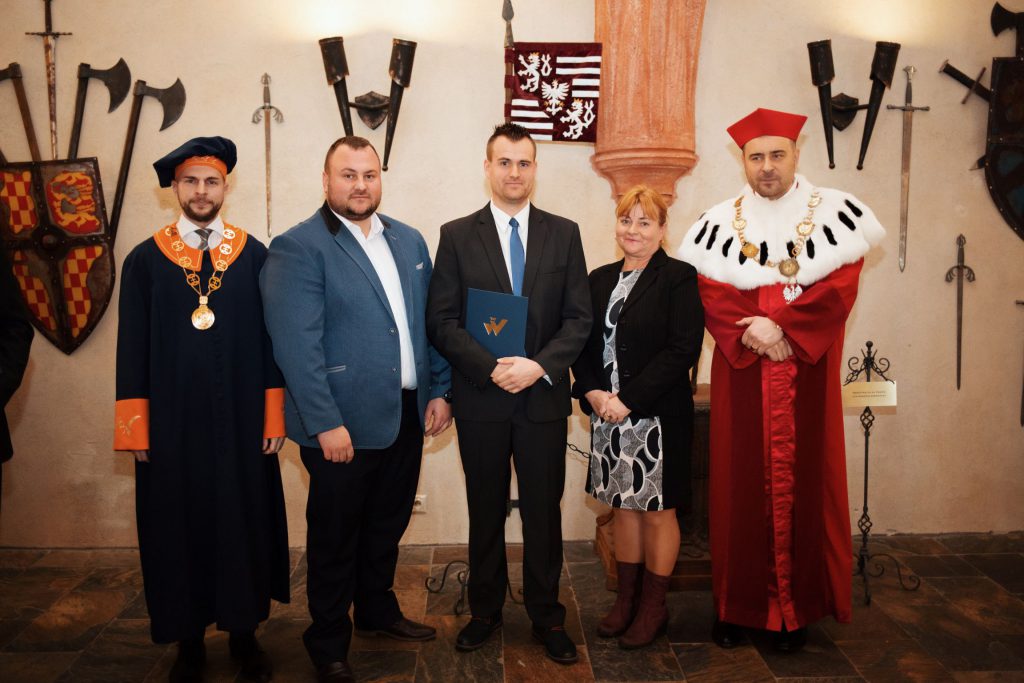 Promočný akt absolventov