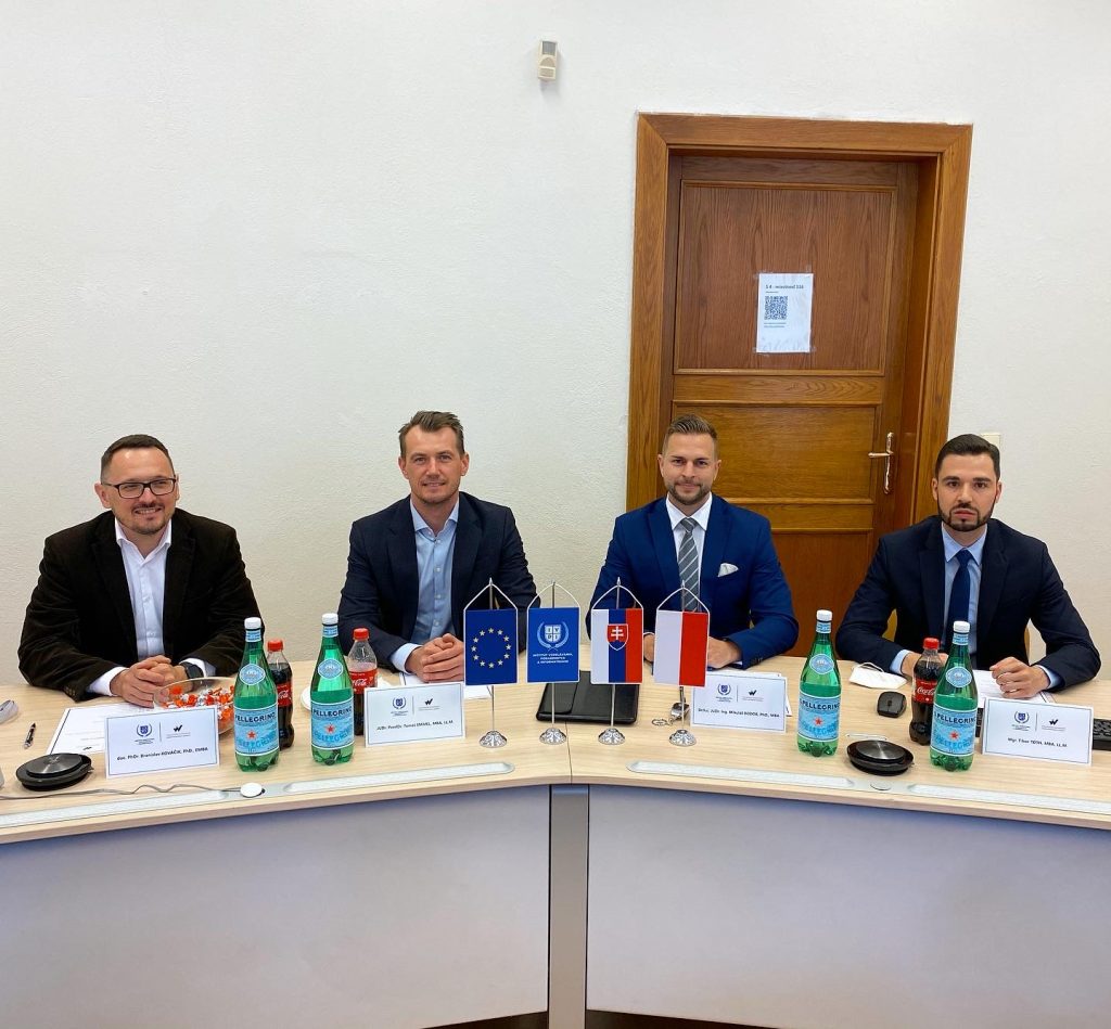 Obhajoby záverečných prác