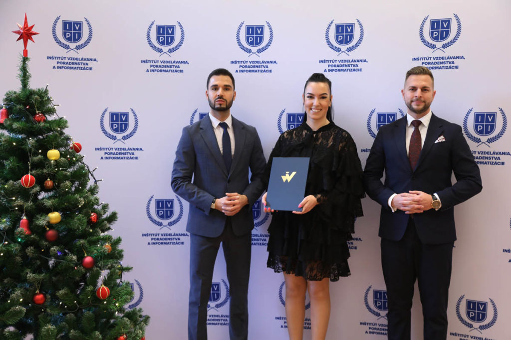 Odovzdávanie certifikátov