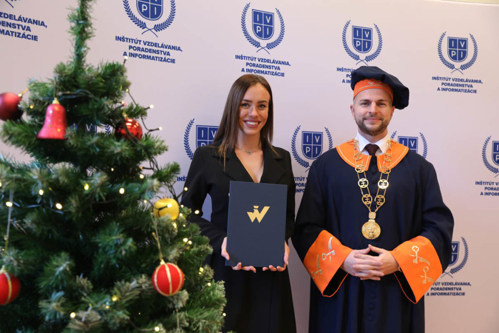 Odovzdávanie certifikátov