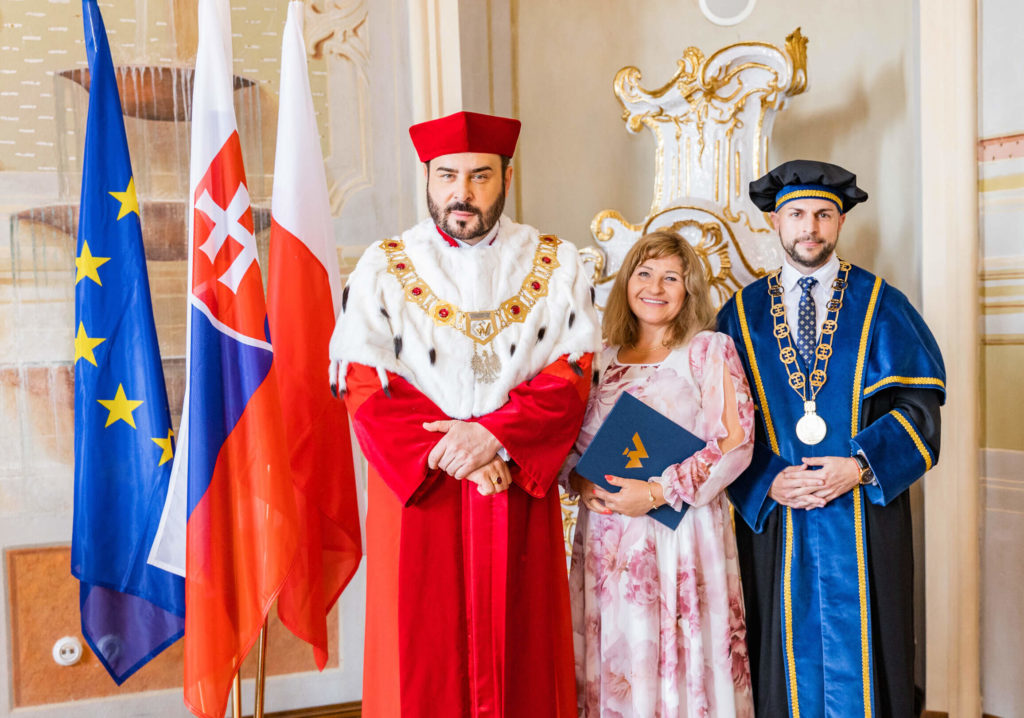 Promočný akt absolventov