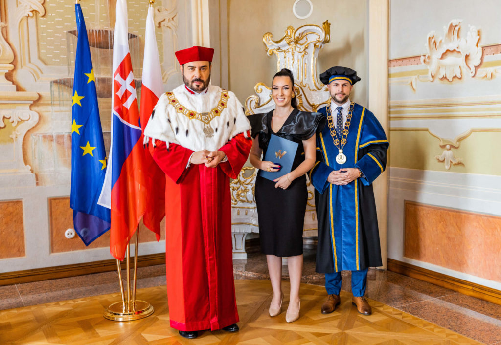 Promočný akt absolventov