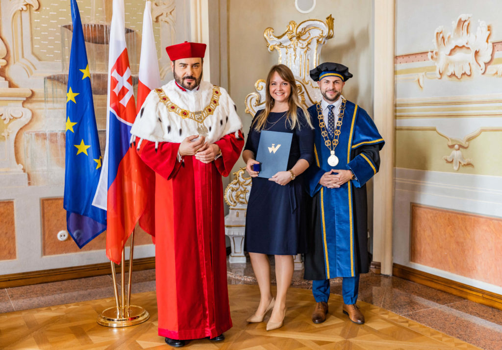 Promočný akt absolventov