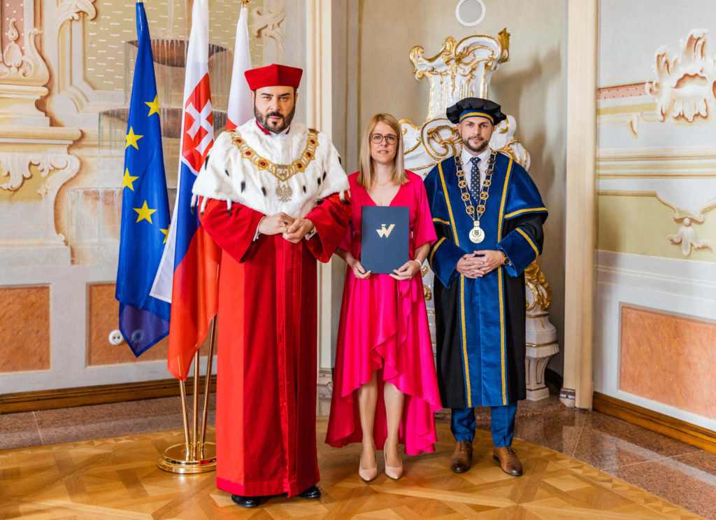 Promočný akt absolventov