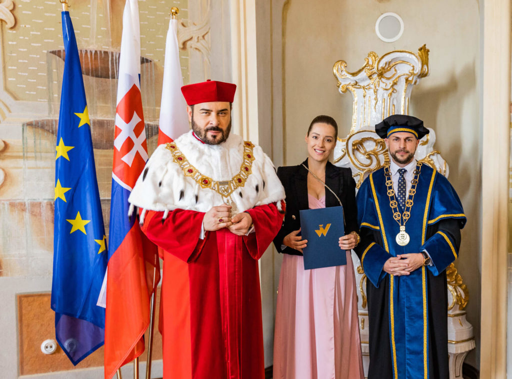 Promočný akt absolventov