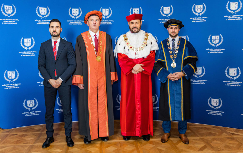 Promočný akt absolventov