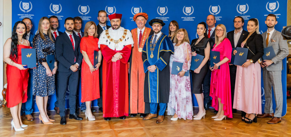 Promočný akt absolventov