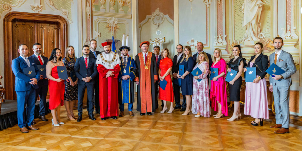 Promočný akt absolventov