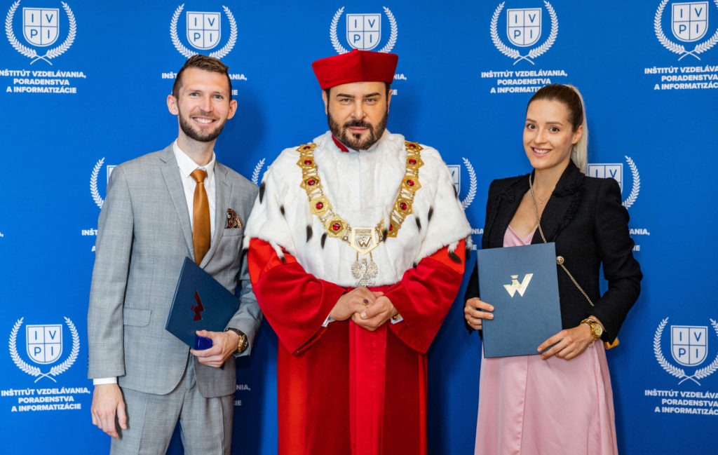 Promočný akt absolventov