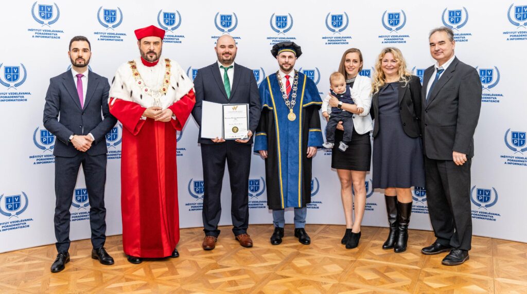 Promočný akt absolventov