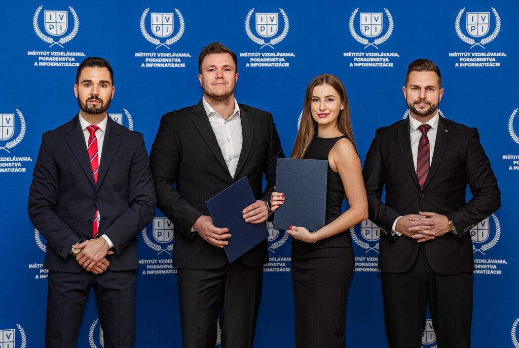 Promočný akt absolventov